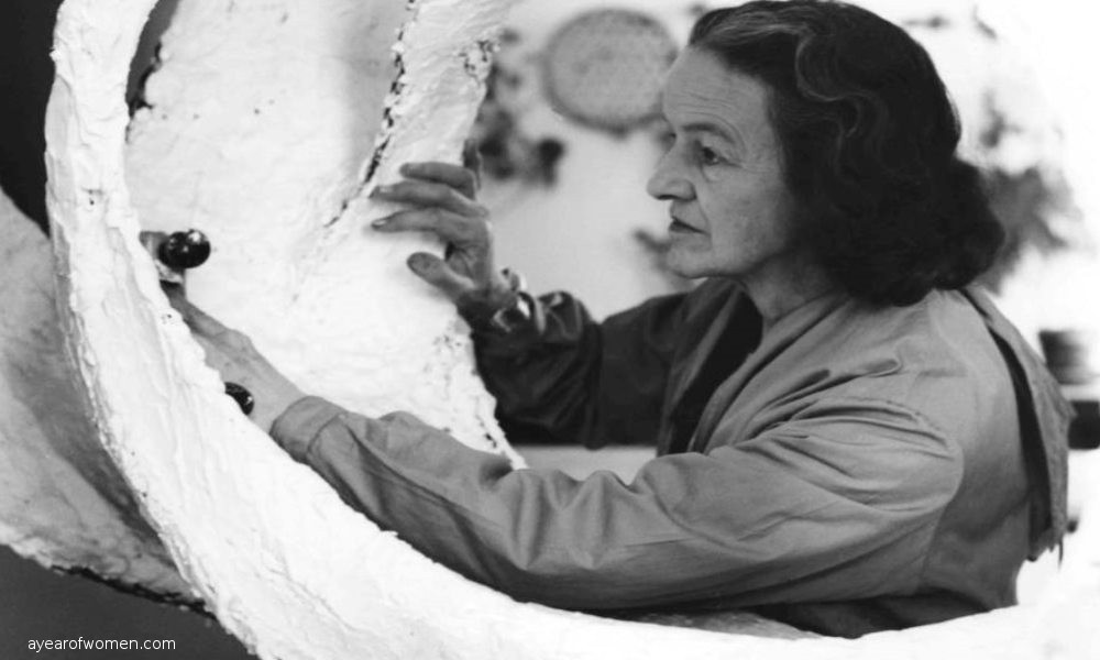 Barbara Hepworth – Gran escultora británica de arte abstracto