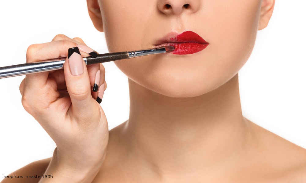 Pincel para best sale pintar labios